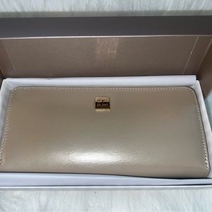BNWT and box- Rachel Cruz Champagne Leather Cash Wallet